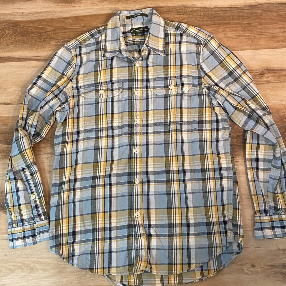 Eddie Bauer Flannel Shirt Mens Medium Classic Fit Plaid Long Sleeve Button Up